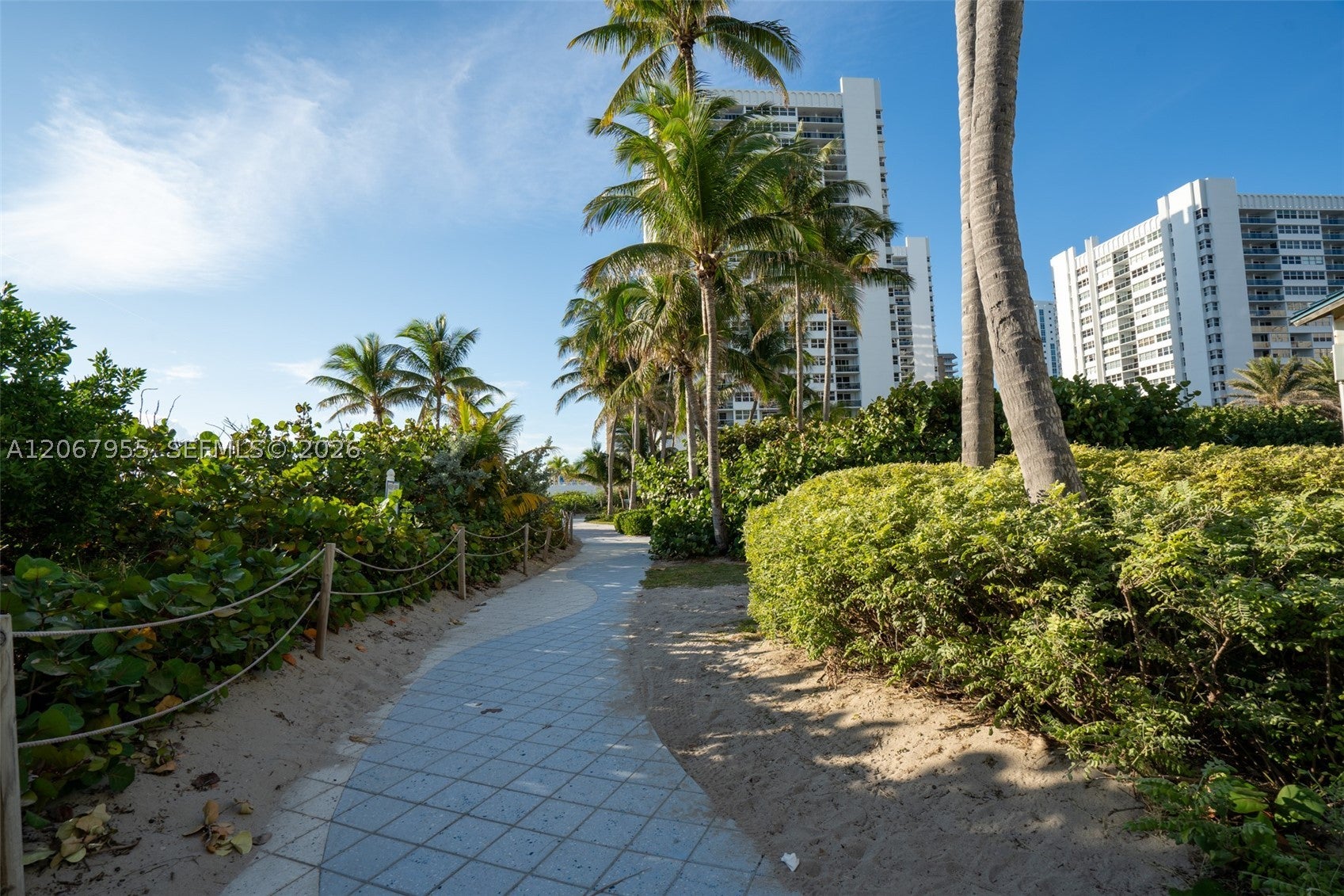 1849 S Ocean Dr 1509, Hallandale Beach FL 33009