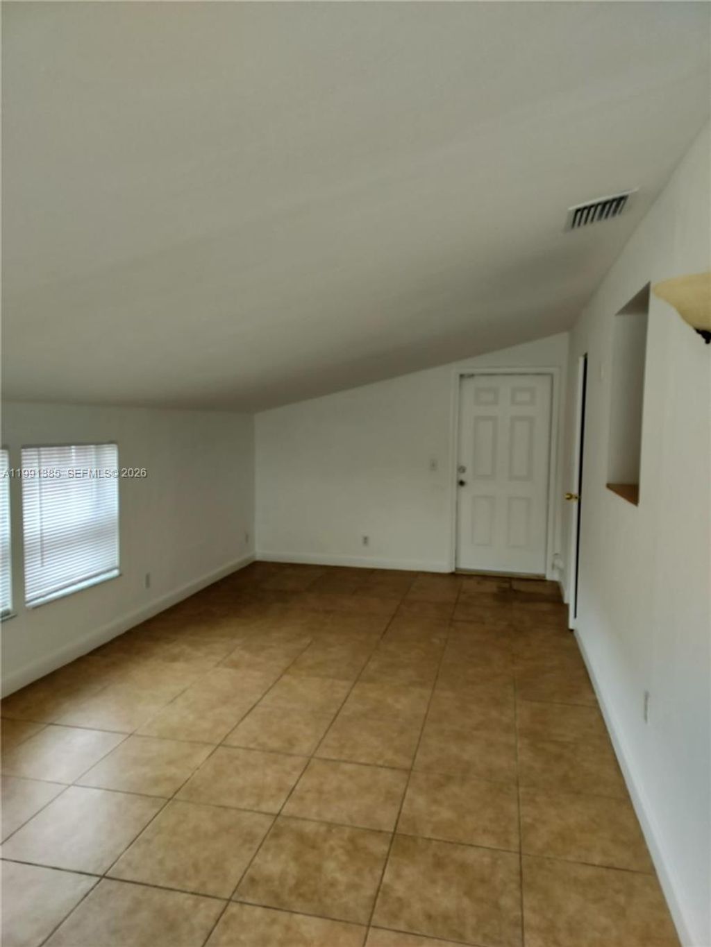 Photo of 1223 Cherokee St, Jupiter, FL 33458 (MLS # A11991385)