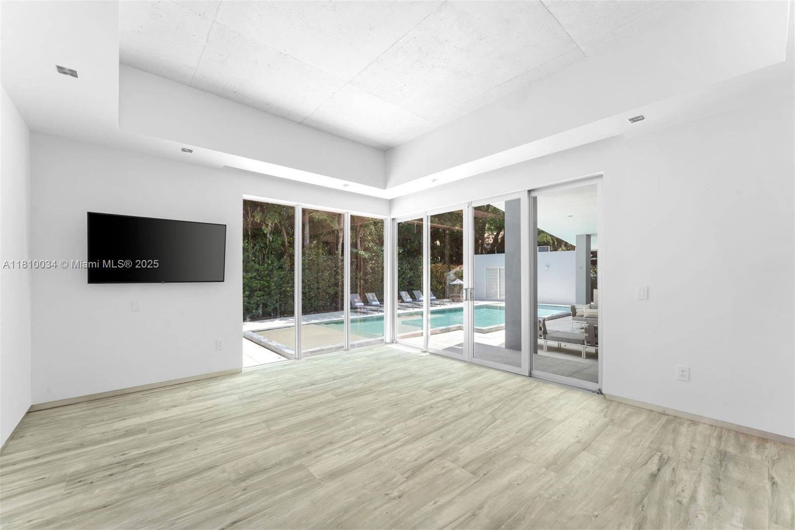 CRAWFORD ESTATES - Residential