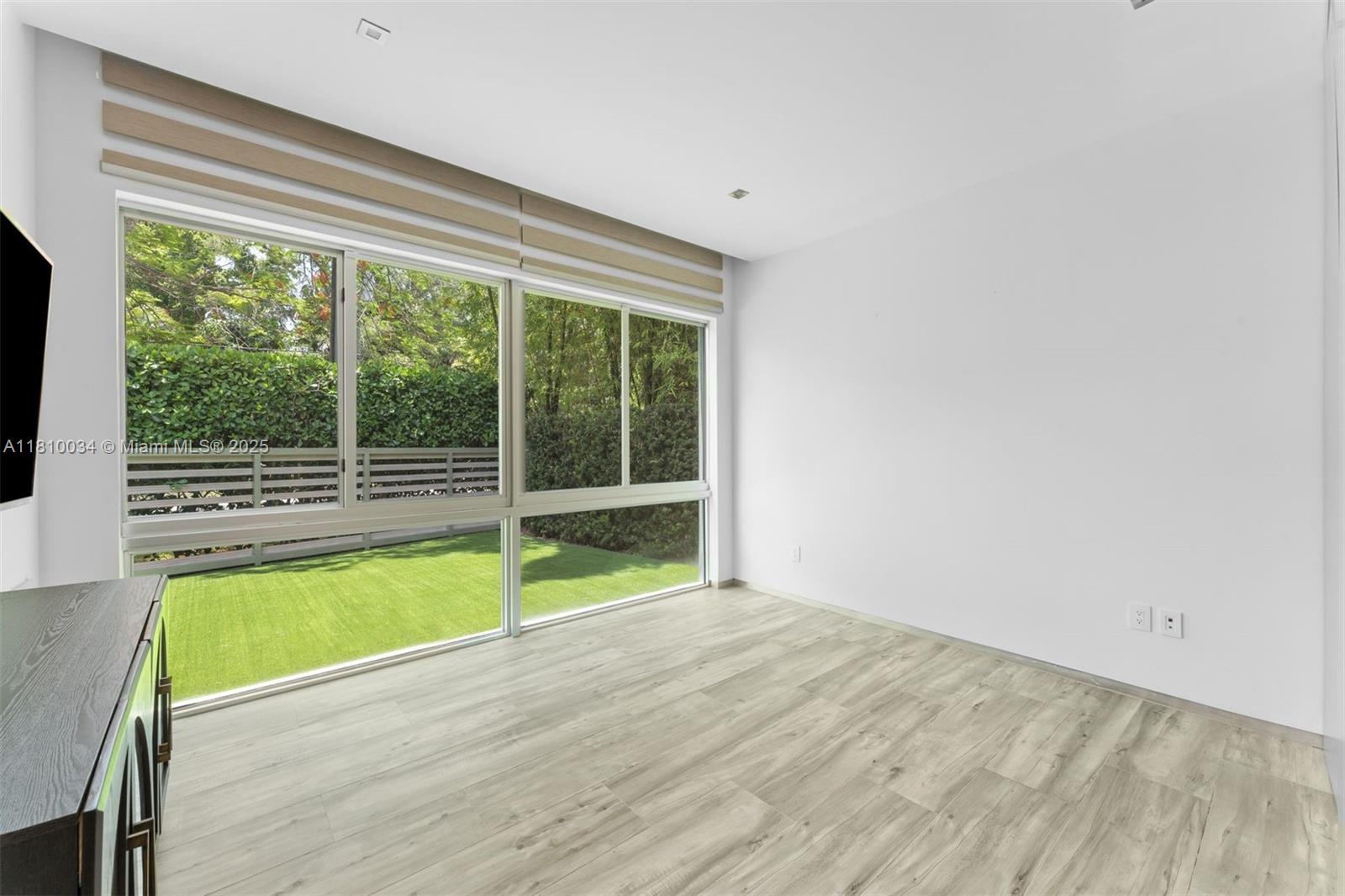 CRAWFORD ESTATES - Residential