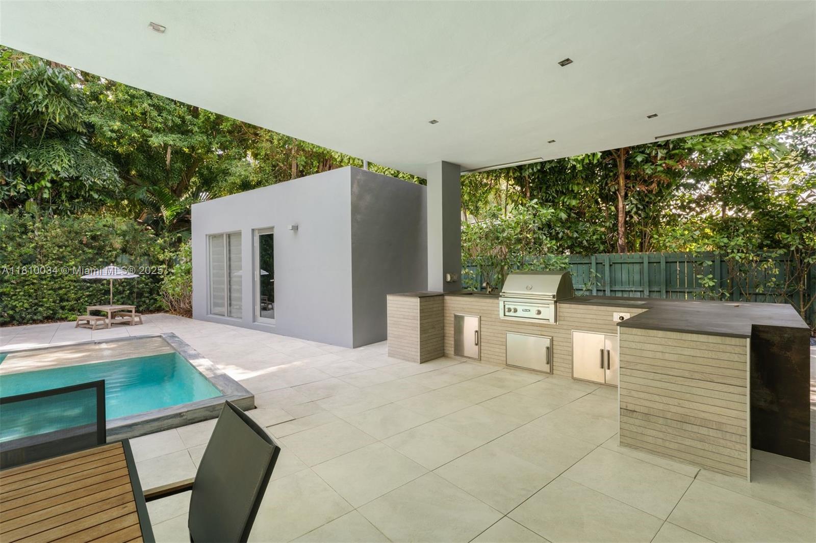 CRAWFORD ESTATES - Residential