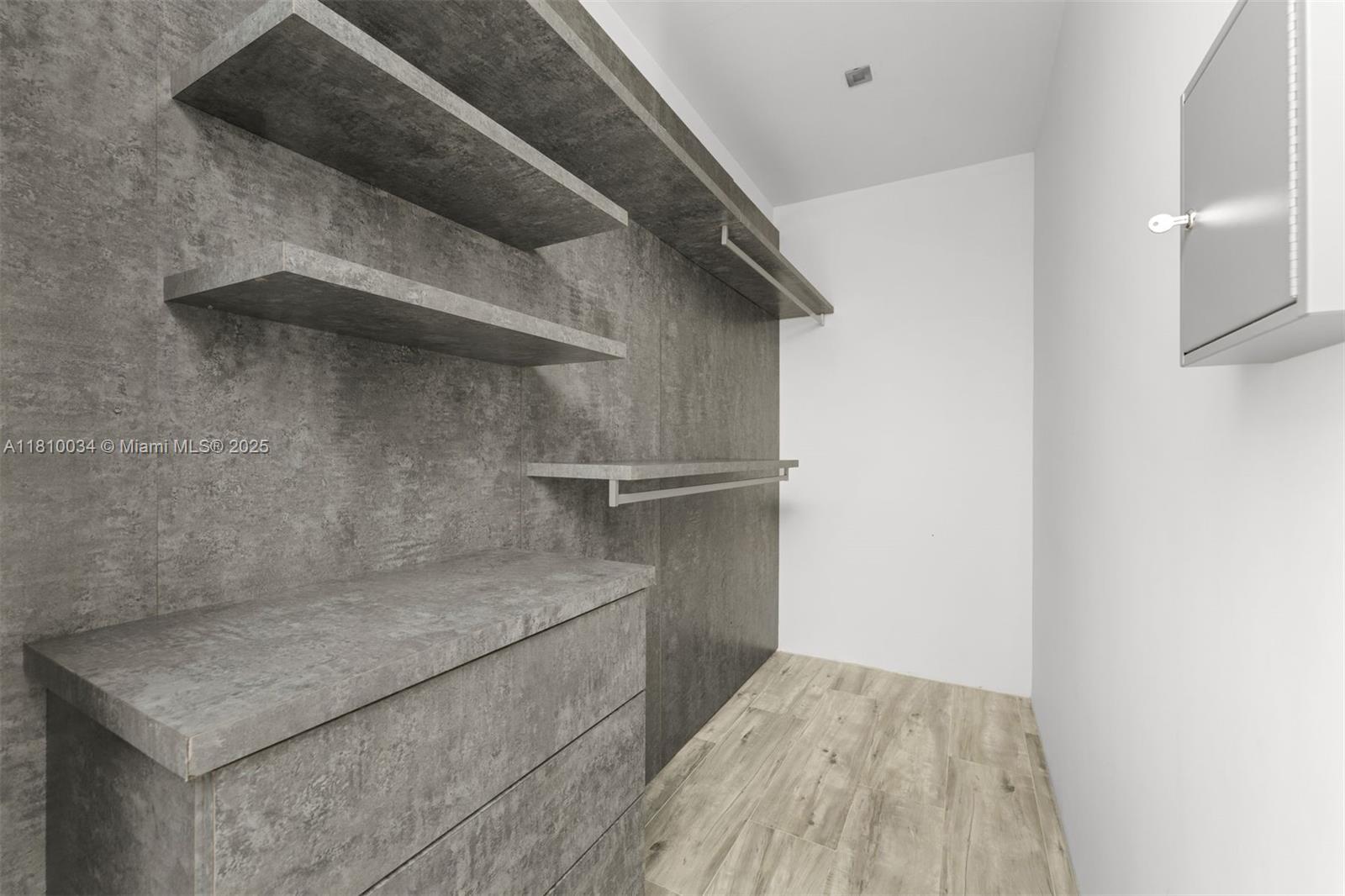 CRAWFORD ESTATES - Residential
