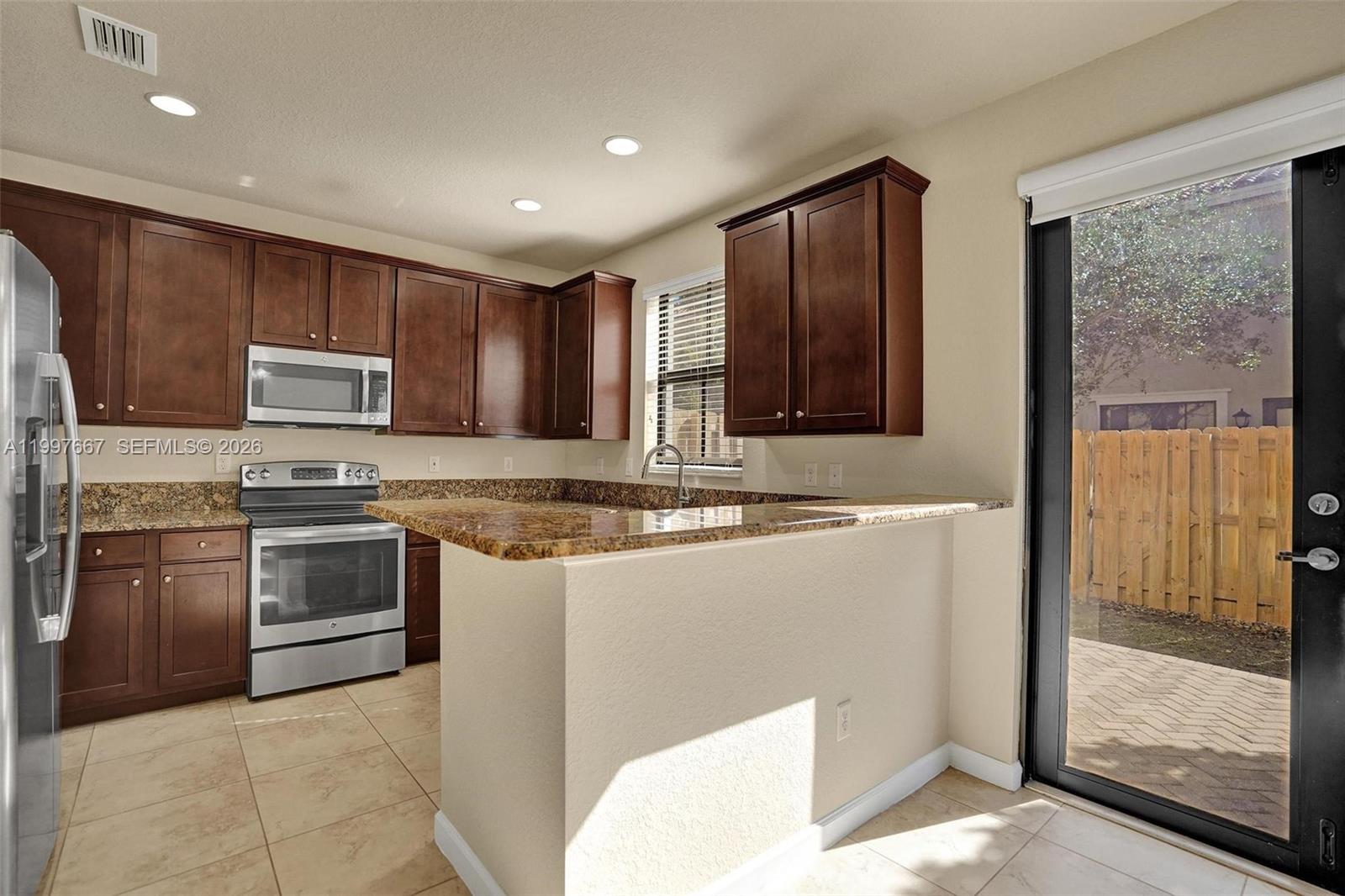 DEBUYS PLAT - Residential Lease