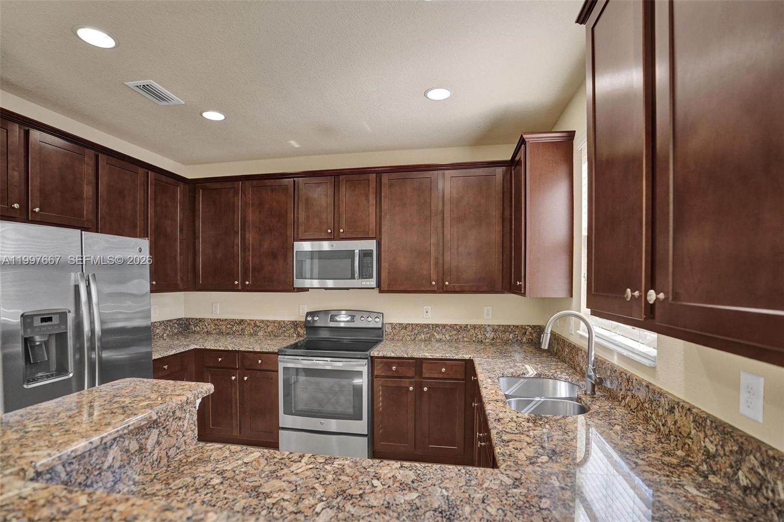 DEBUYS PLAT - Residential Lease