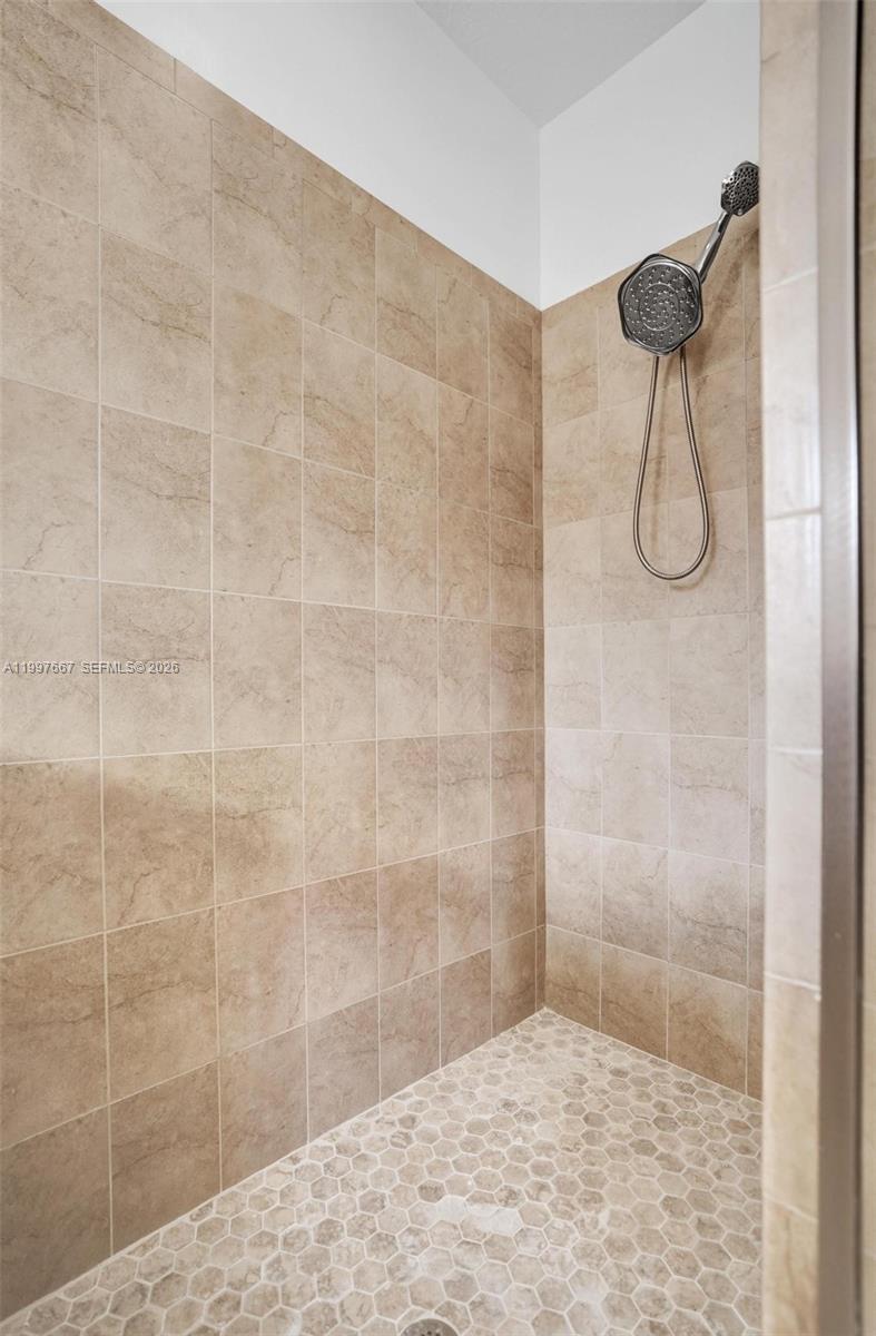 DEBUYS PLAT - Residential Lease