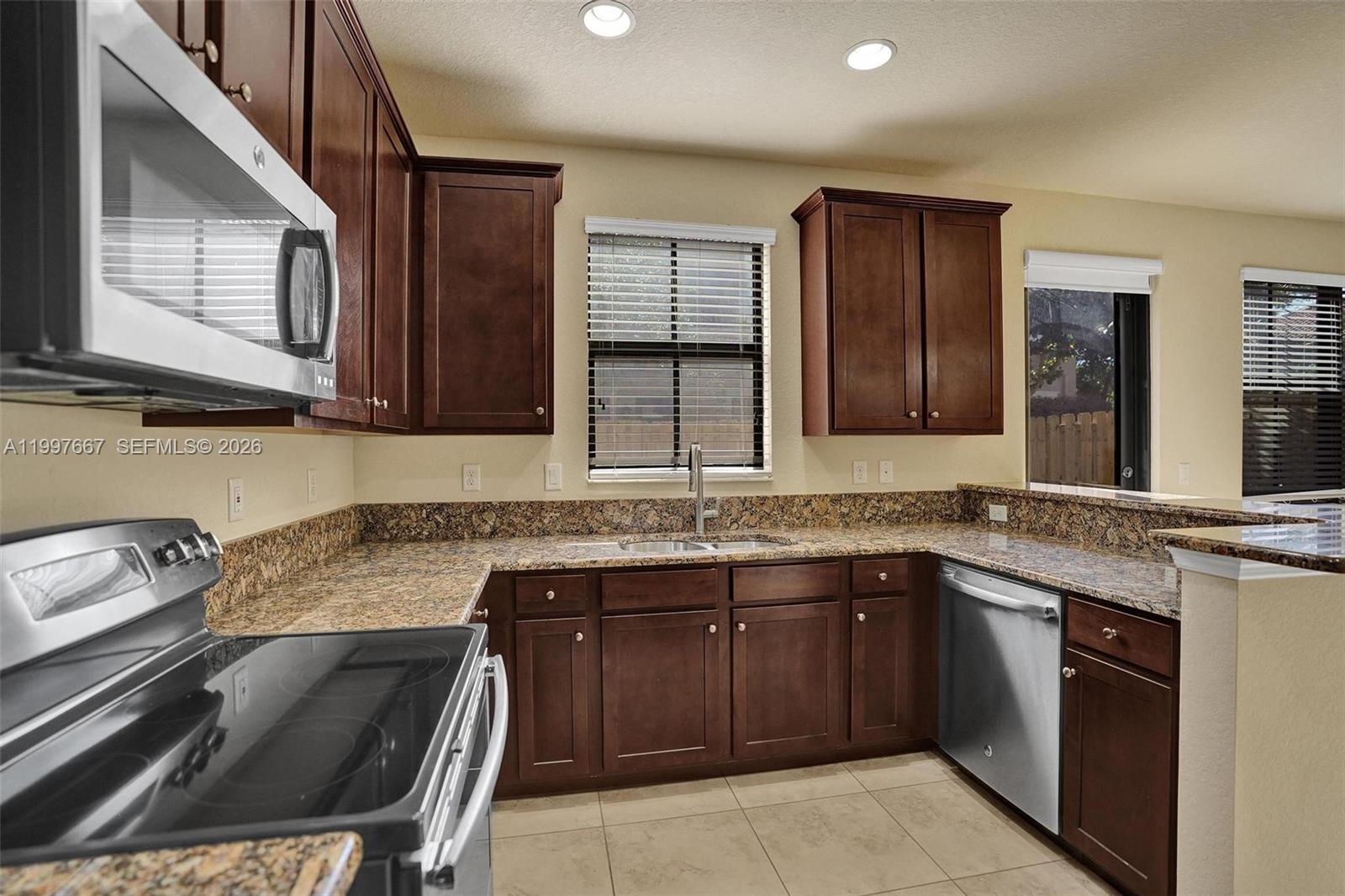 DEBUYS PLAT - Residential Lease