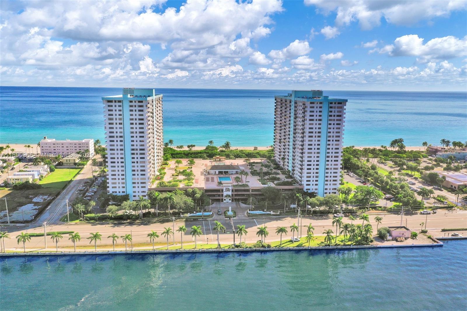 SUMMIT CONDO - Residential