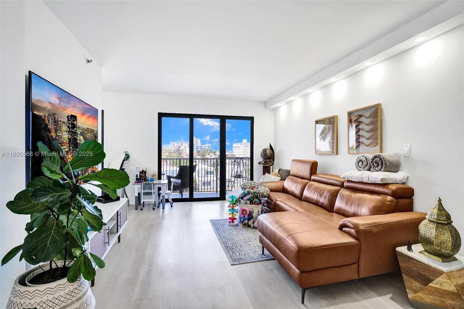 1201 S Ocean Dr 404N