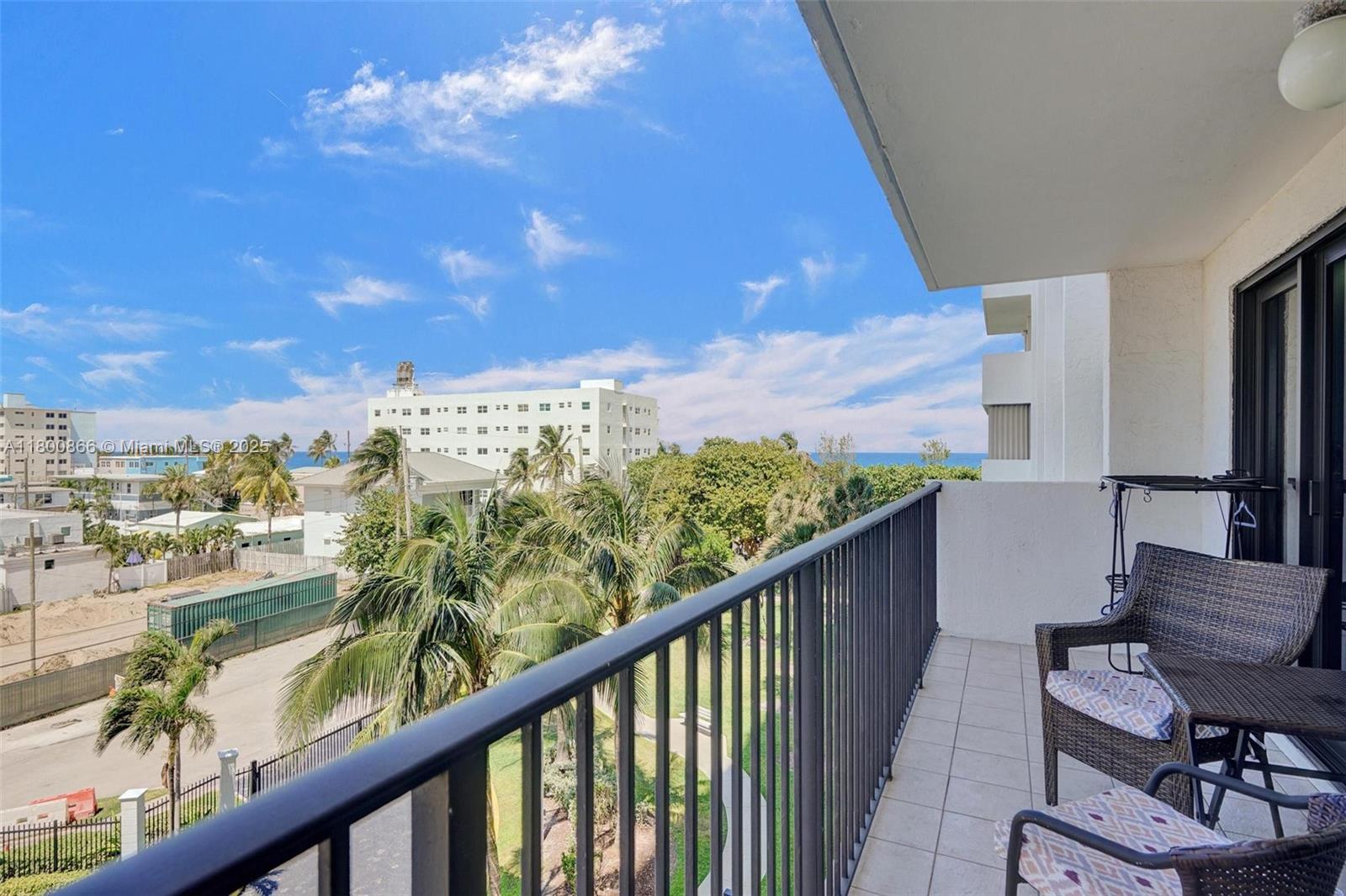 SUMMIT CONDO - Residential