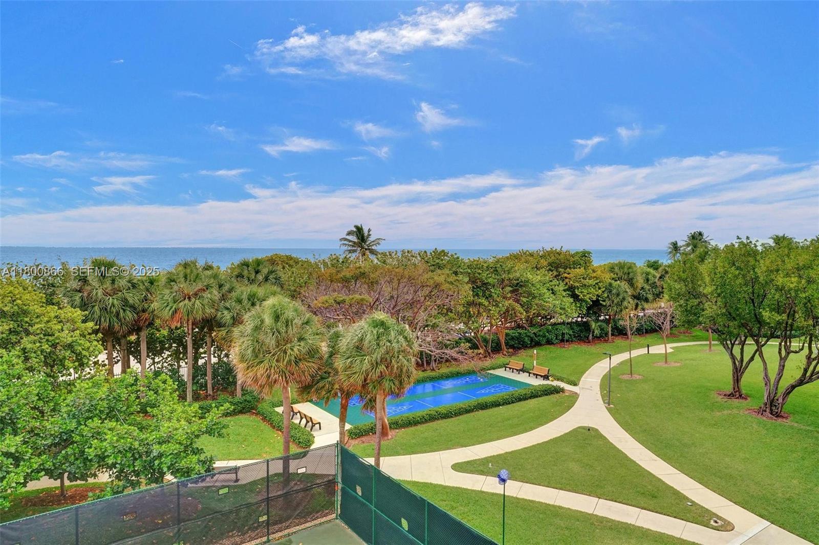 SUMMIT CONDO - Residential