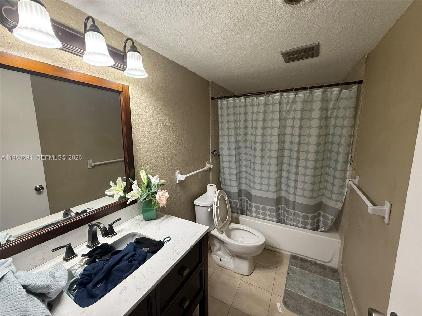 MANORS TOWNHOUSE 14-15 CO - Residential