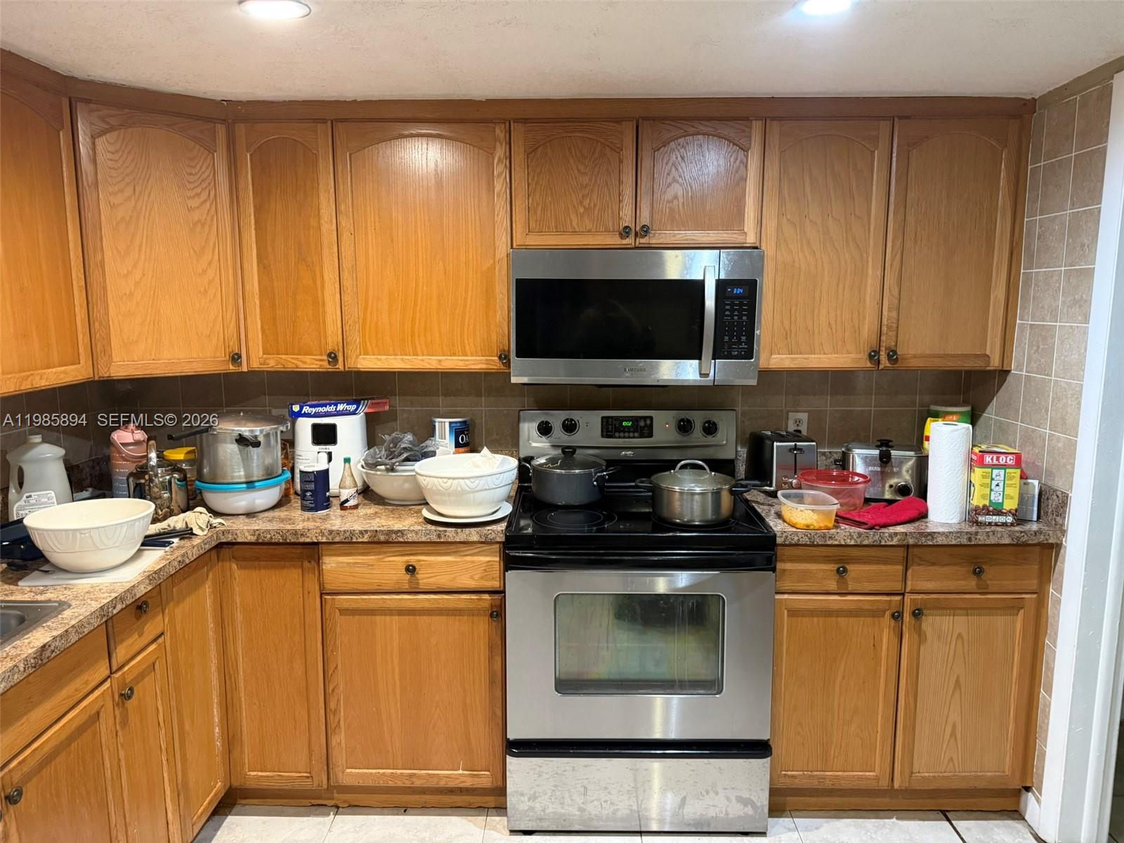 MANORS TOWNHOUSE 14-15 CO - Residential