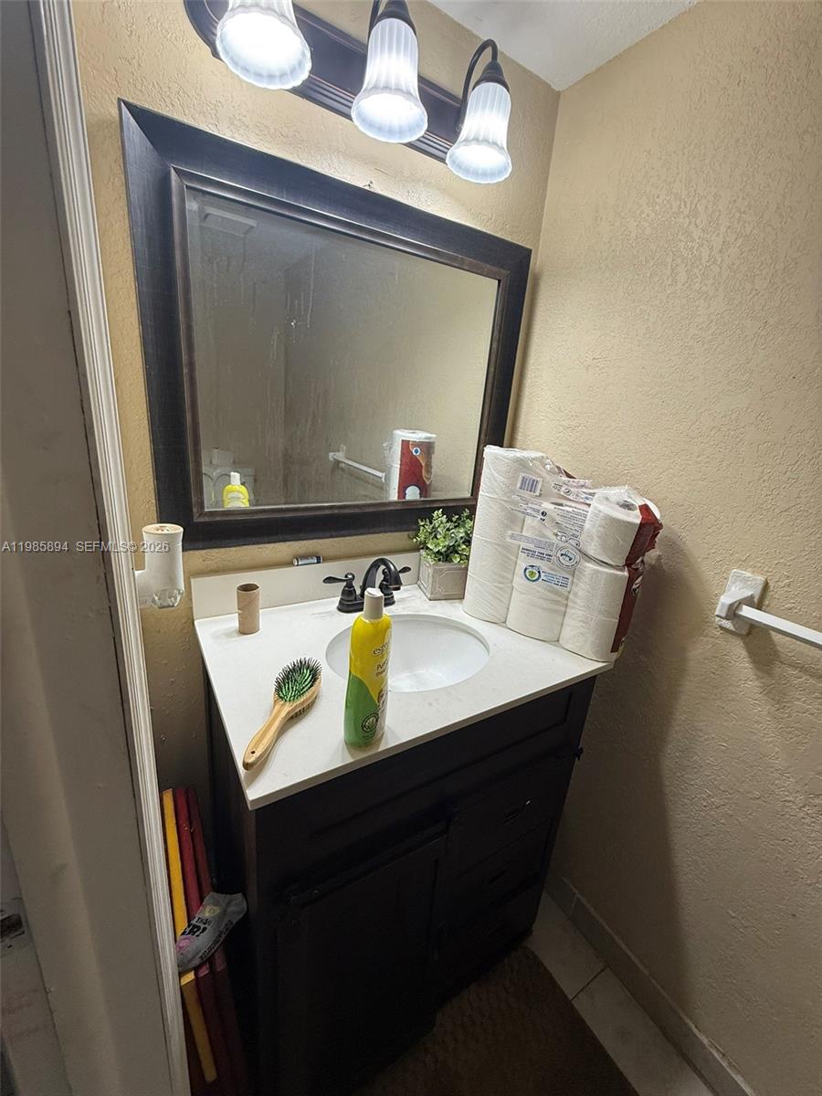 MANORS TOWNHOUSE 14-15 CO - Residential