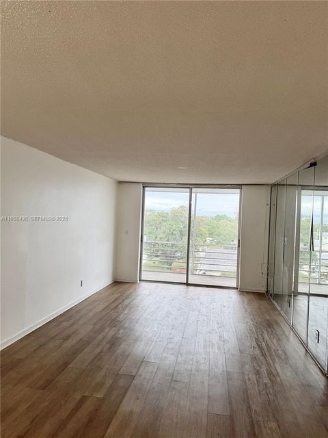 Photo of 1830 Dixieanna St #404, Hollywood, FL 33020 (MLS # A11958498)