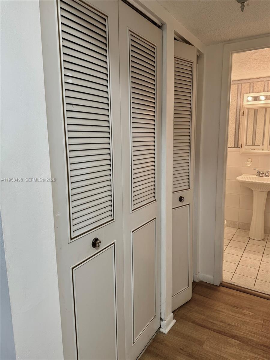 DIXIANA CONDO - Residential