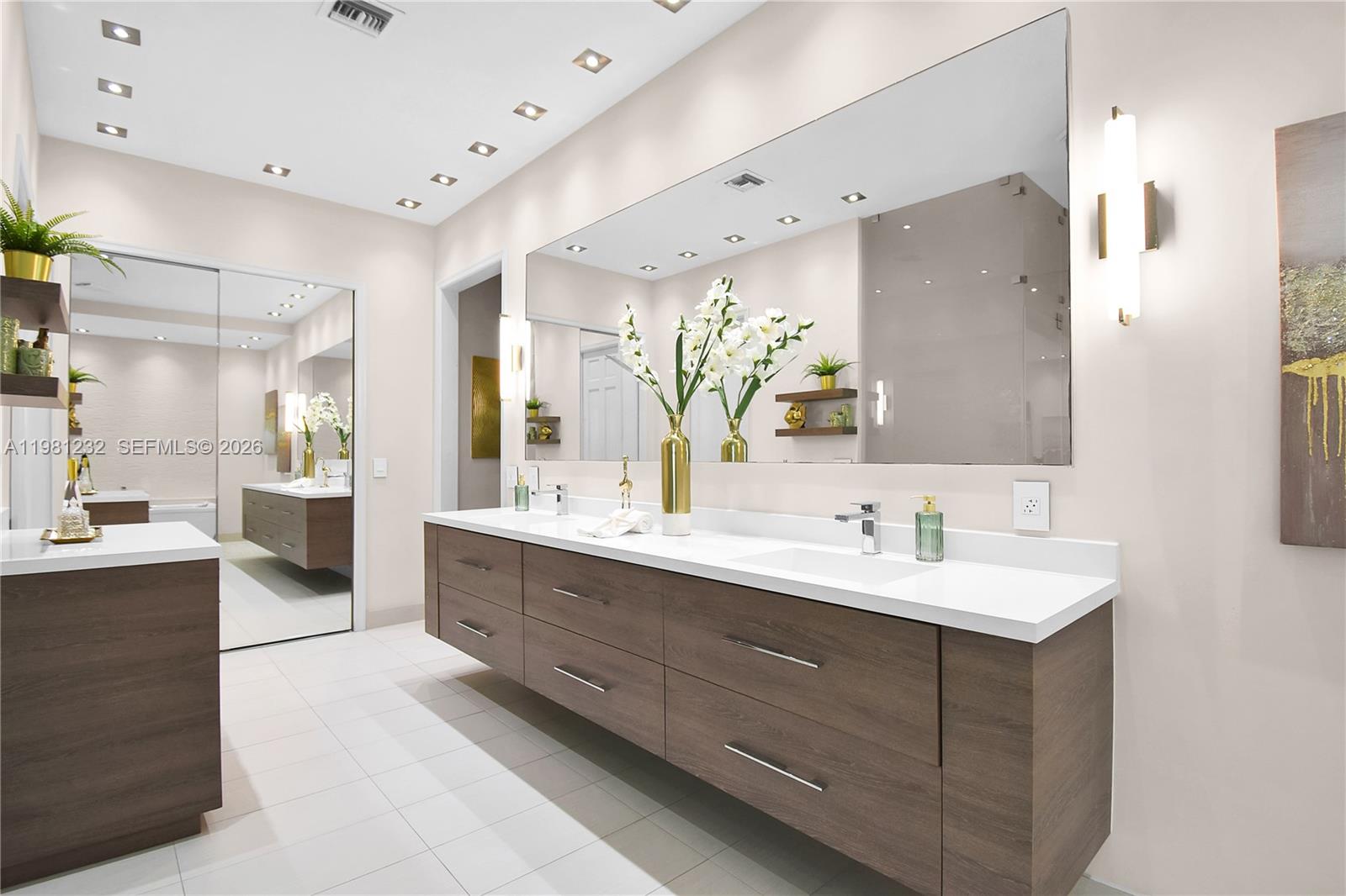 WINDMILL RANCHES ESTATES - Residential