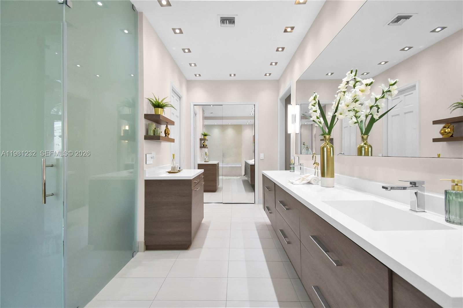 WINDMILL RANCHES ESTATES - Residential