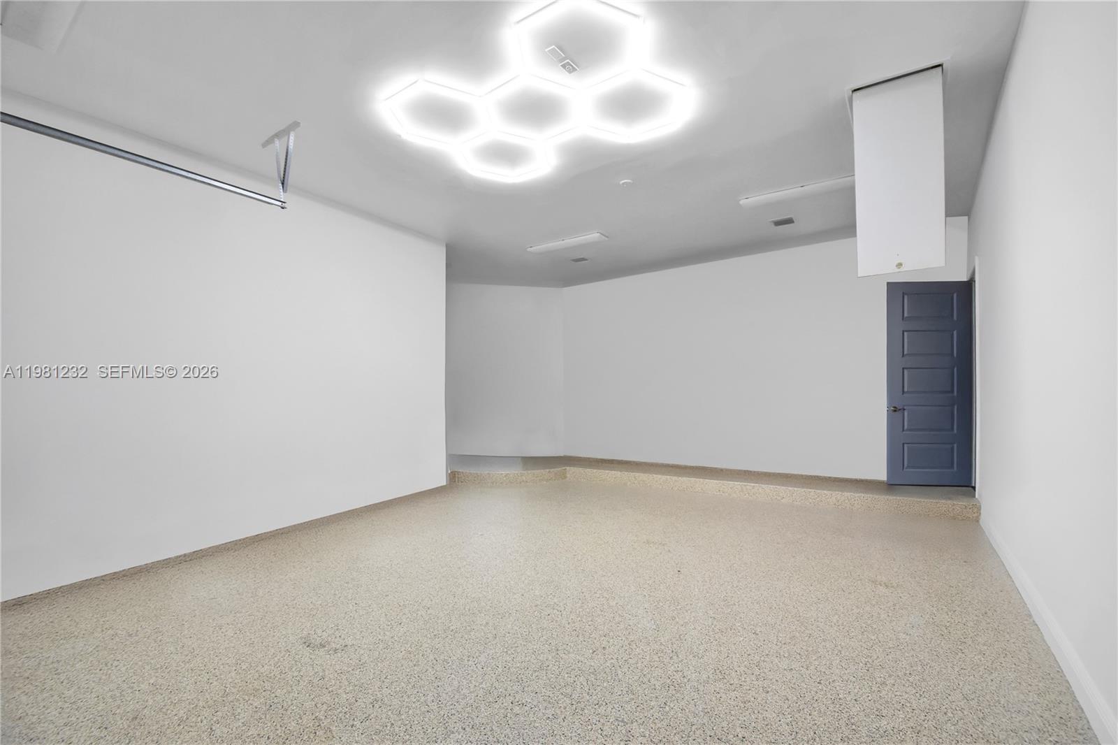 WINDMILL RANCHES ESTATES - Residential