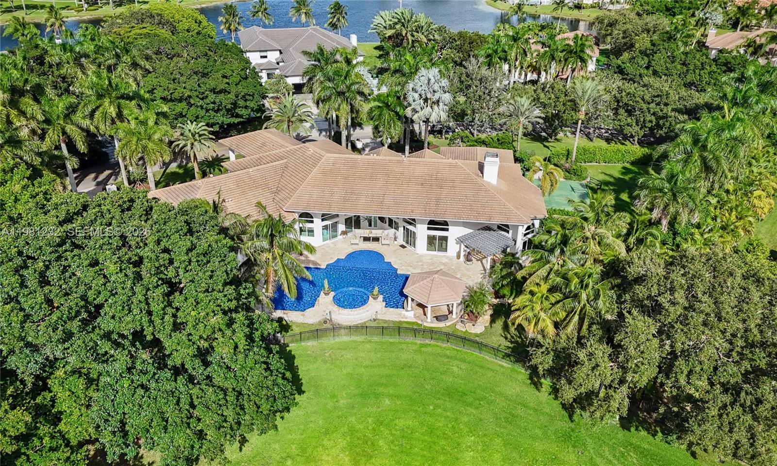 WINDMILL RANCHES ESTATES - Residential