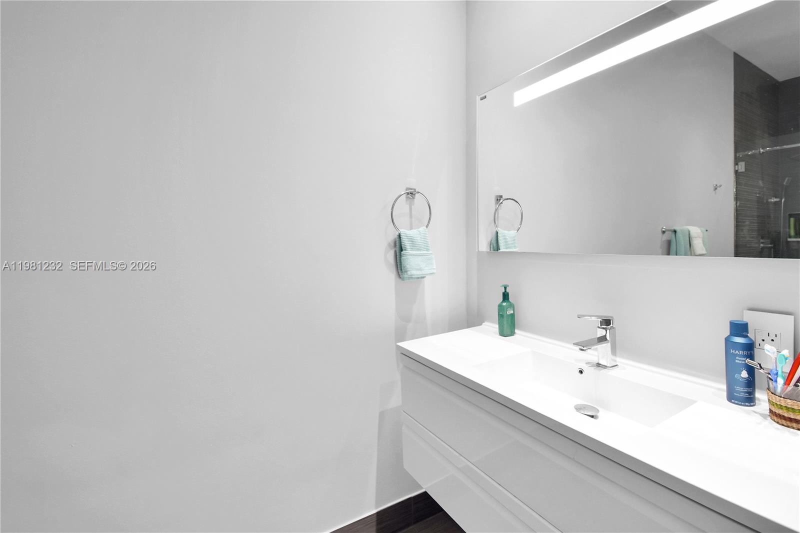 WINDMILL RANCHES ESTATES - Residential