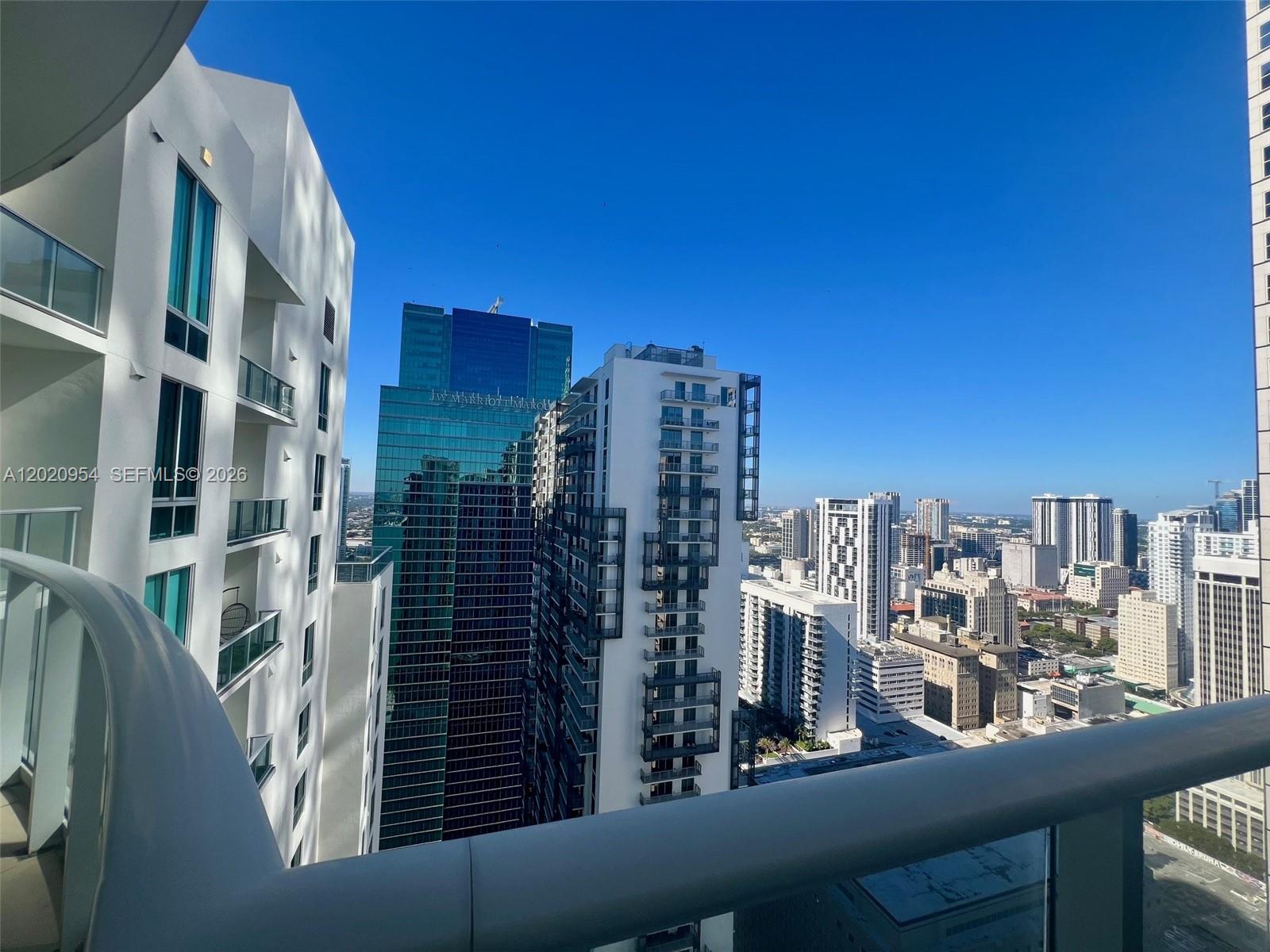 300 S Biscayne Blvd PH-3907