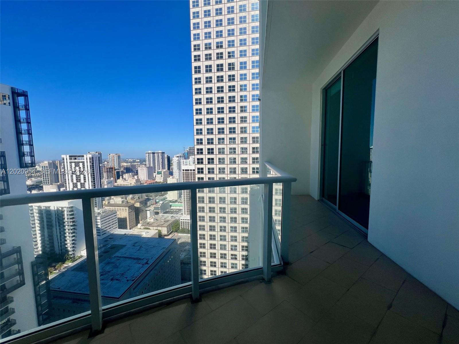 300 S Biscayne Blvd PH-3907