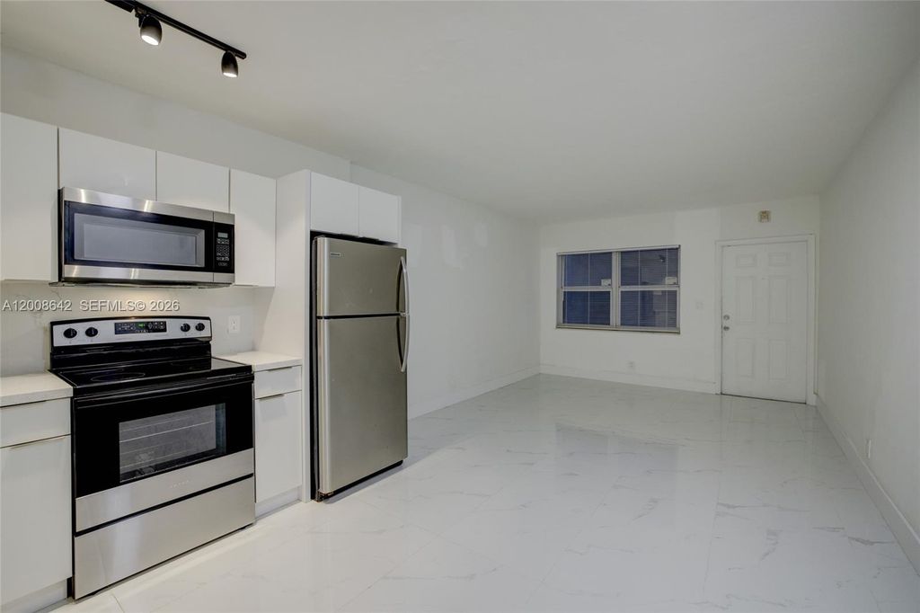 Photo of 1740 Funston St #3, Hollywood, FL 33020 (MLS # A12008642)