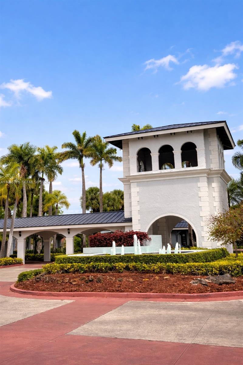 MOORS POINTE CONDO - Residential