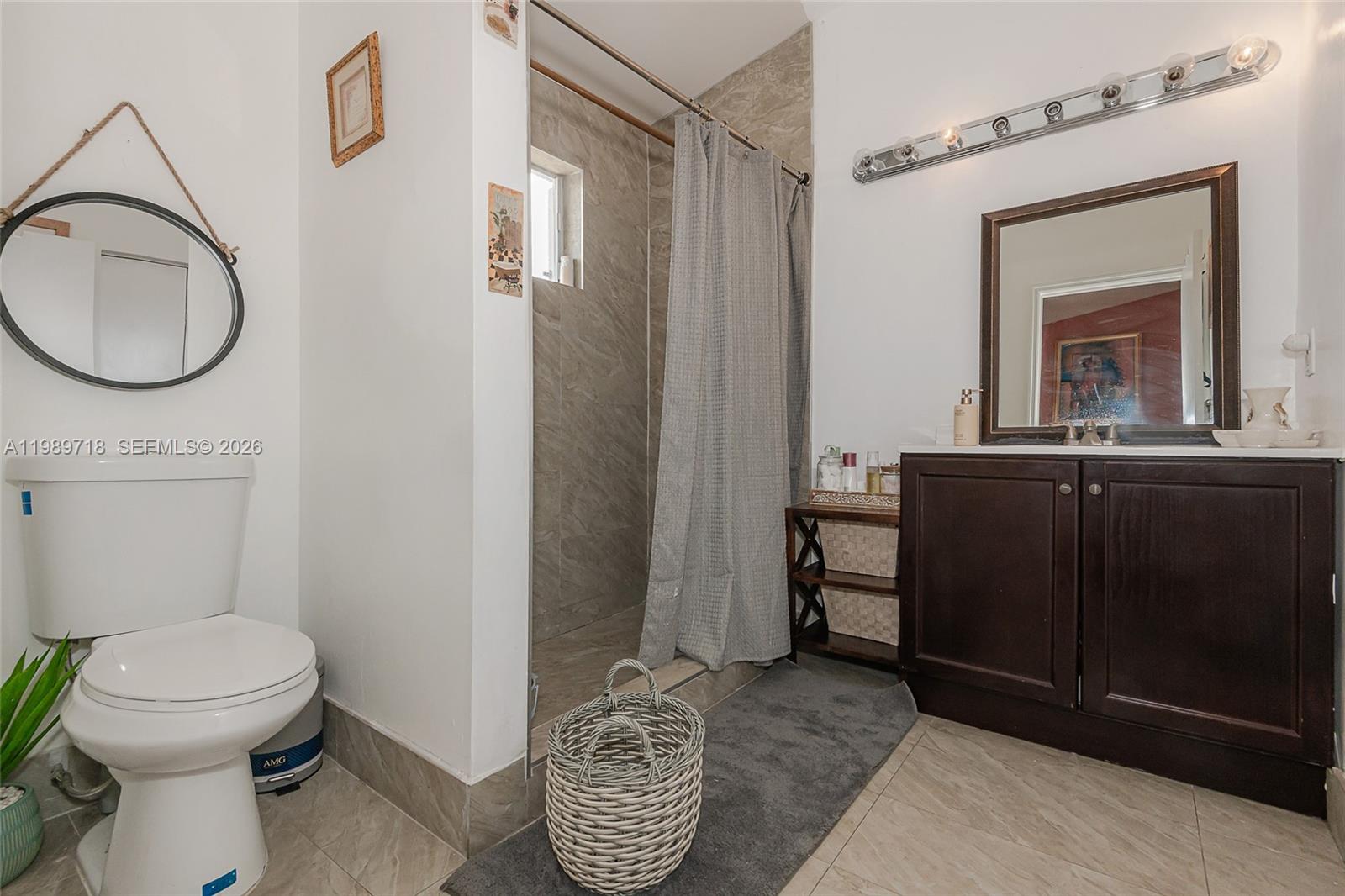 WEITZER SERENA LAKES TOWN - Residential