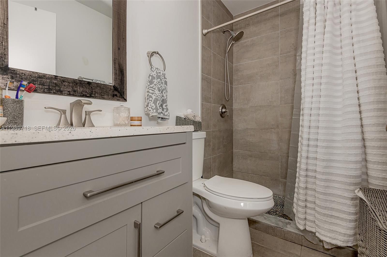 WEITZER SERENA LAKES TOWN - Residential