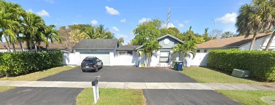 Single Family home with 3 bed and 2 bath with and a converted garage with 1 bed and 1 bath ready to move-in, plenty spacious back yard, 7 years roof only, porcelain floor, impact windows, 2 year central air conditioner. Do not loss the opportunity to either be your primary home or investments offering $10,000 credit towards closing cost.