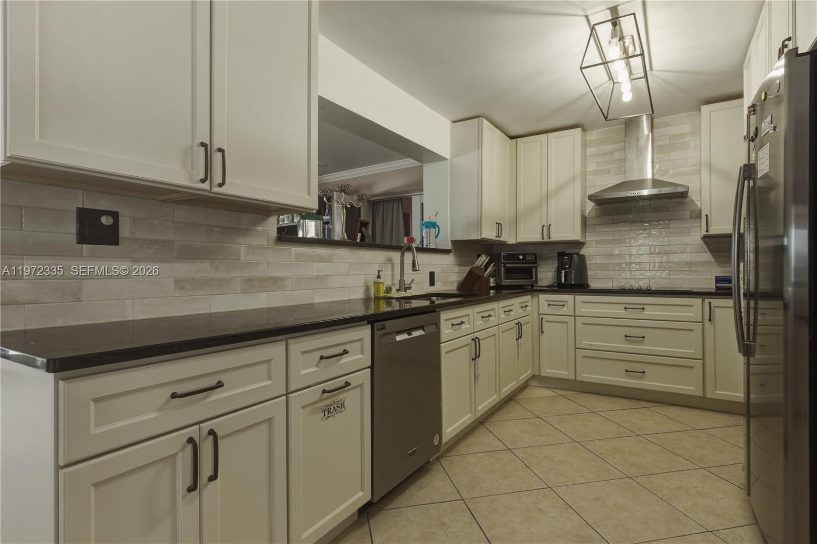 WEST MIAMI PART 2 - Residential Lease