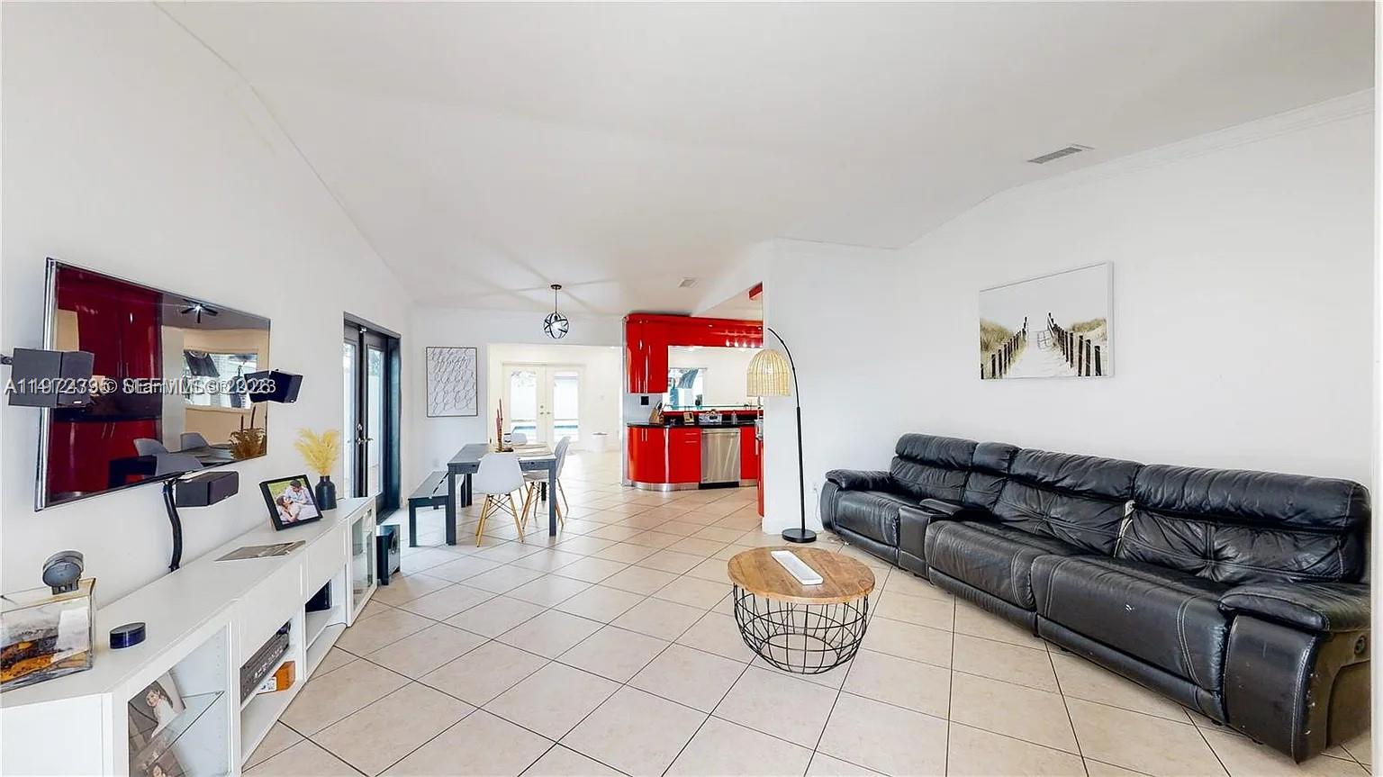 WEST MIAMI PART 2 - Residential Lease