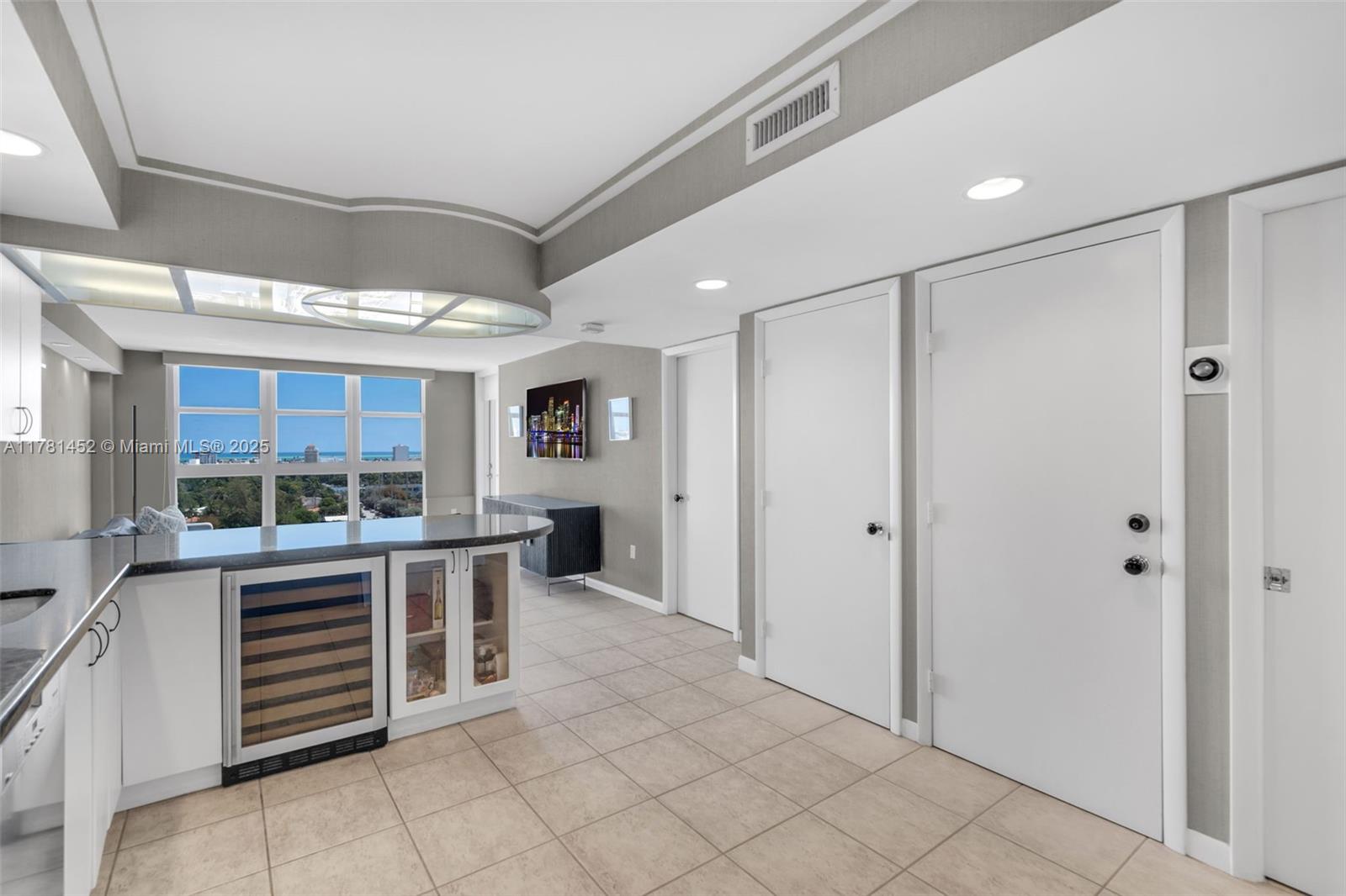 BAYVIEW TERRACE CONDO - Residential