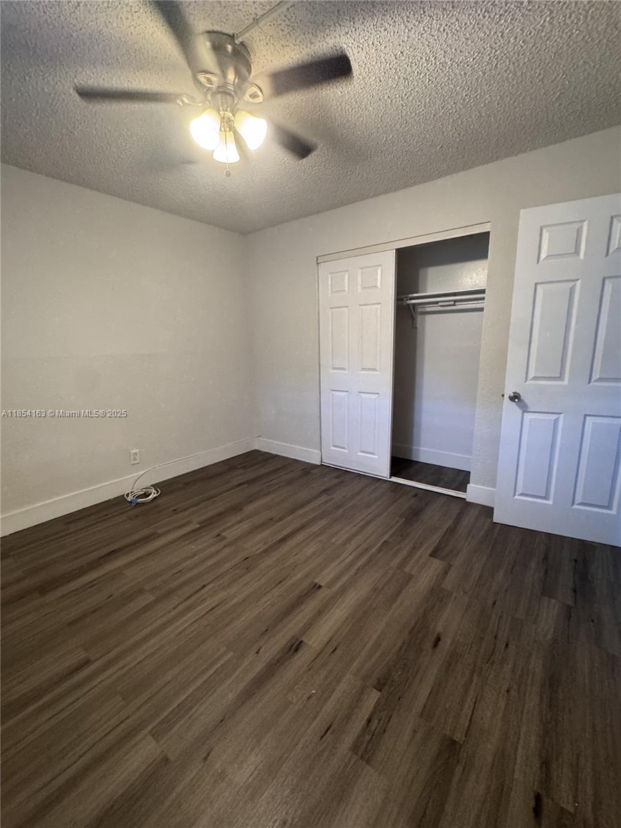 HOLLYWOOD LITTLE RANCHES - Residential Lease