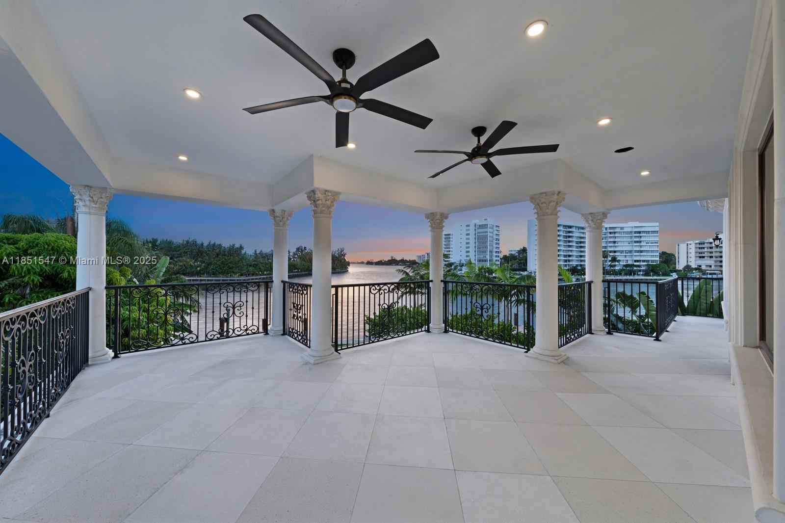 ALTOS DEL MAR NO 5 - Residential