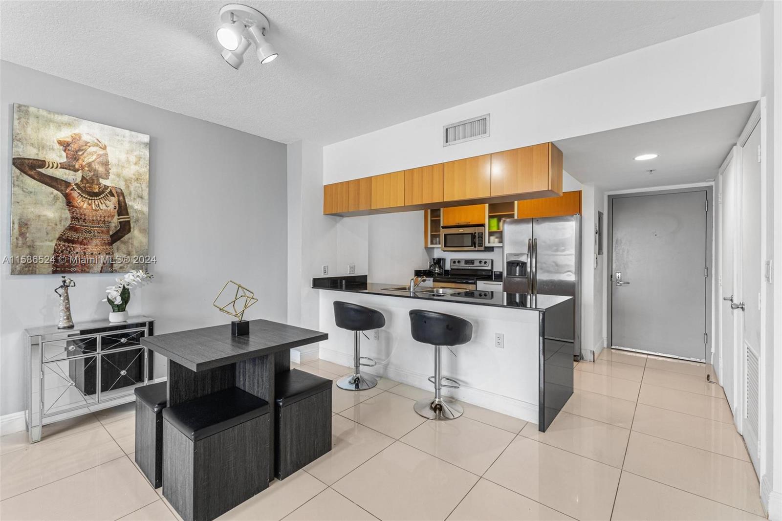 OPERA TOWER CONDO - Residential Lease