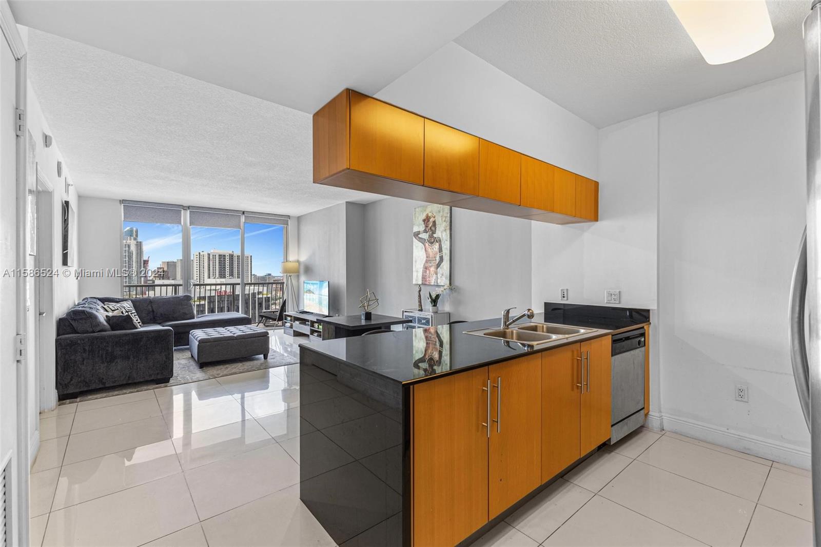 OPERA TOWER CONDO - Residential Lease
