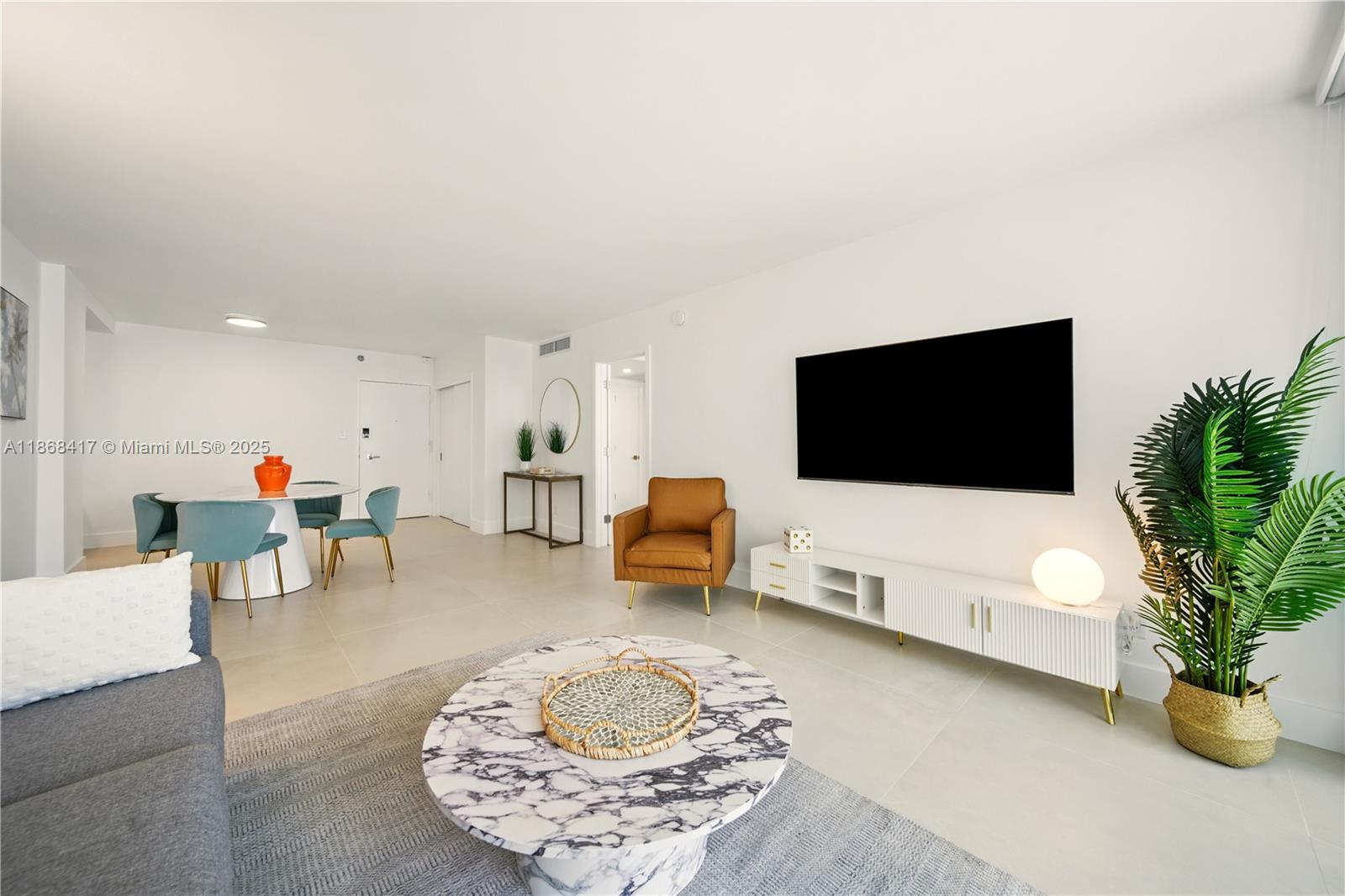 5151 Collins Ave 1026