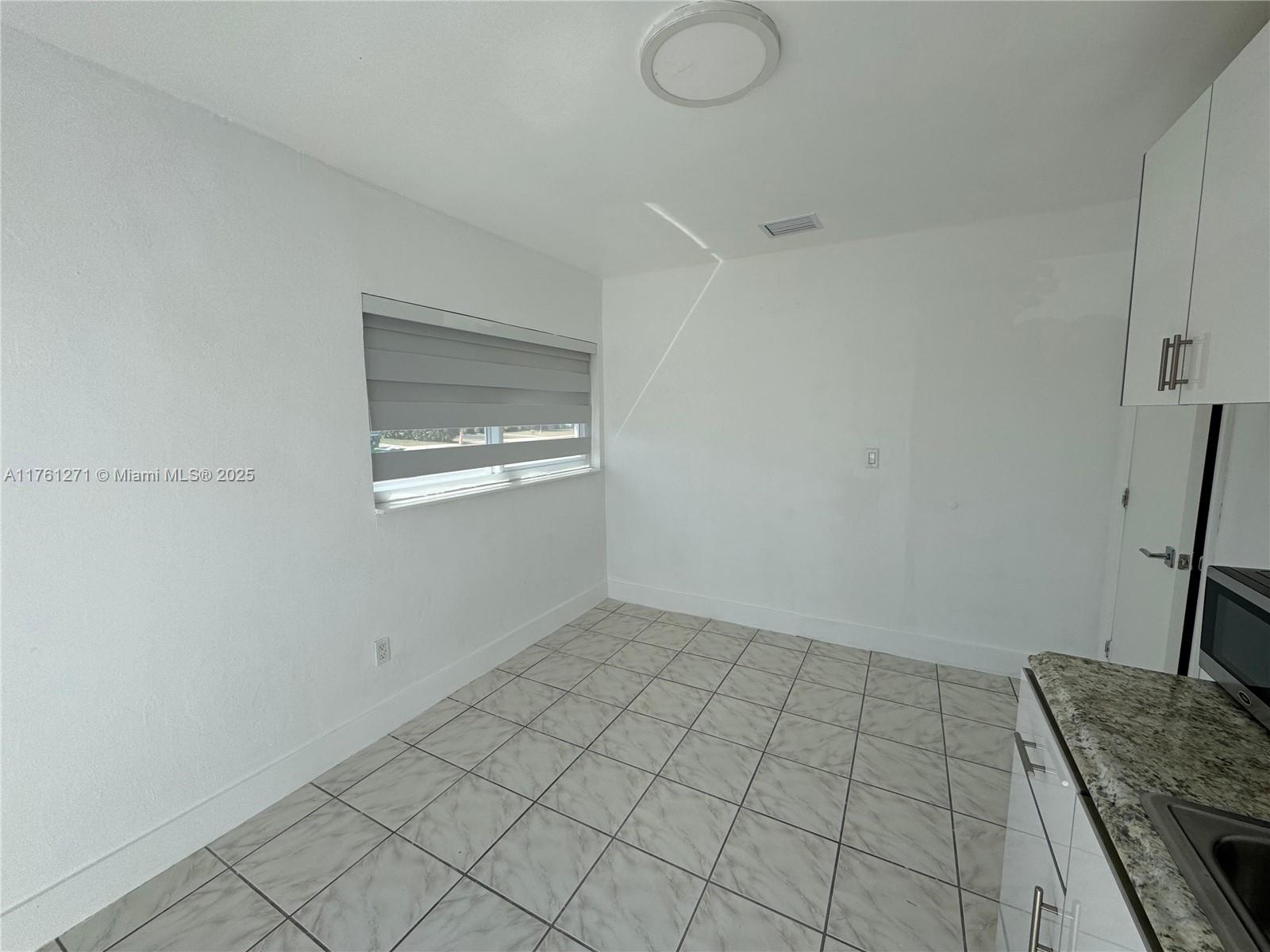 PALMETTO COUNTRY CLUB EST - Residential Lease