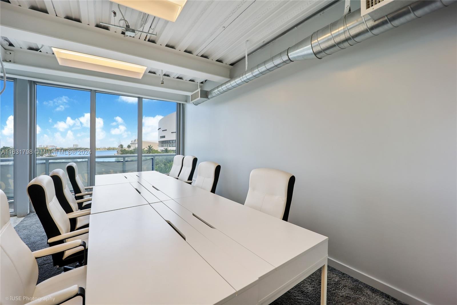 888 Biscayne Blvd 302