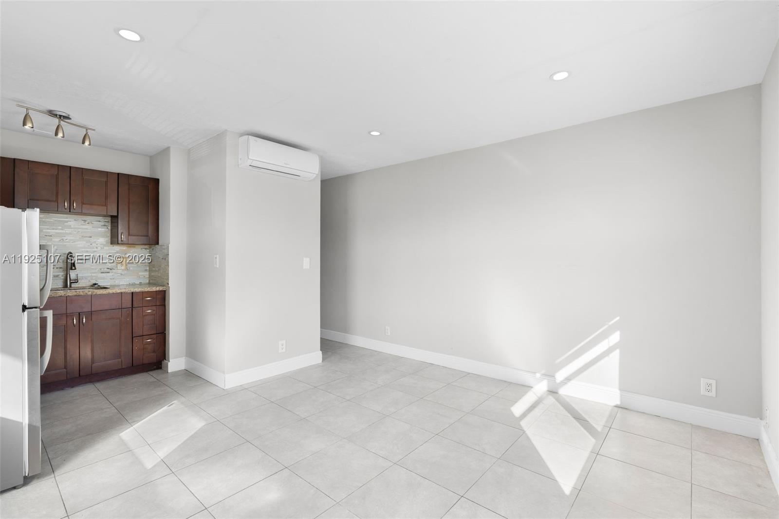 PROSPECT GARDENS - Residential Lease