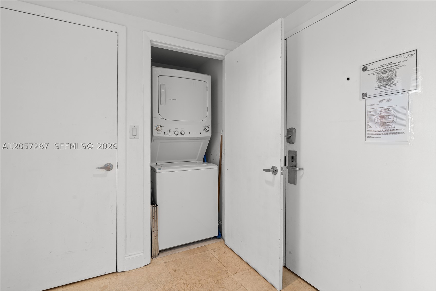 17375 Collins Ave 1108