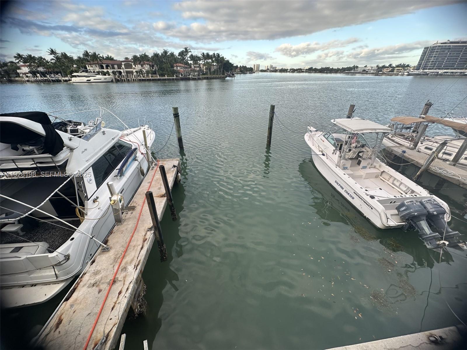 6770 Indian Creek Dr