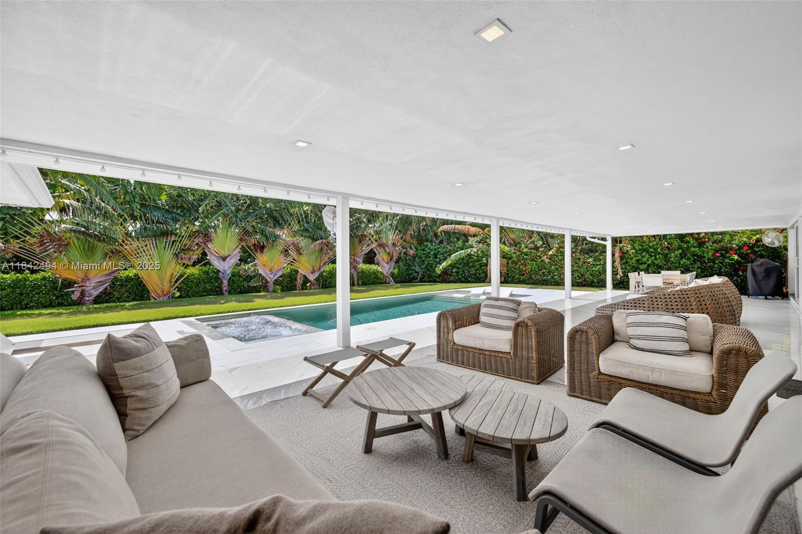 DIPLOMAT GOLF ESTATES - Residential