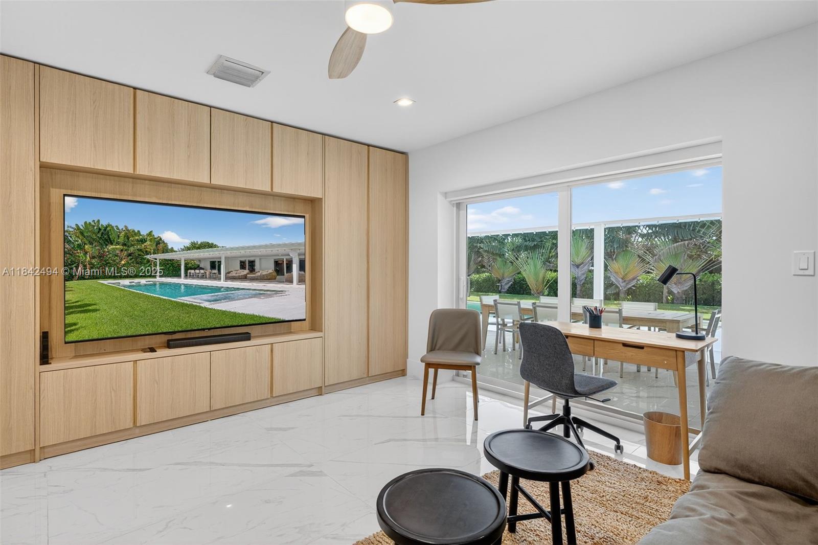 DIPLOMAT GOLF ESTATES - Residential