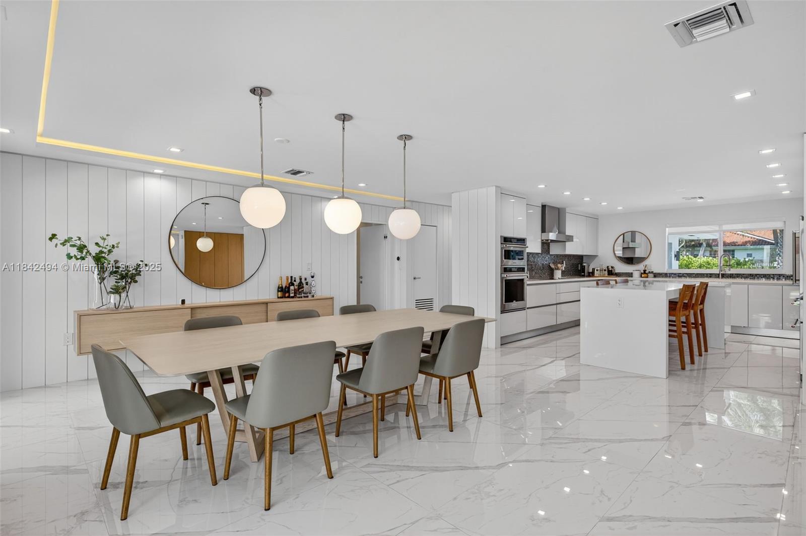 1001 Diplomat Pkwy