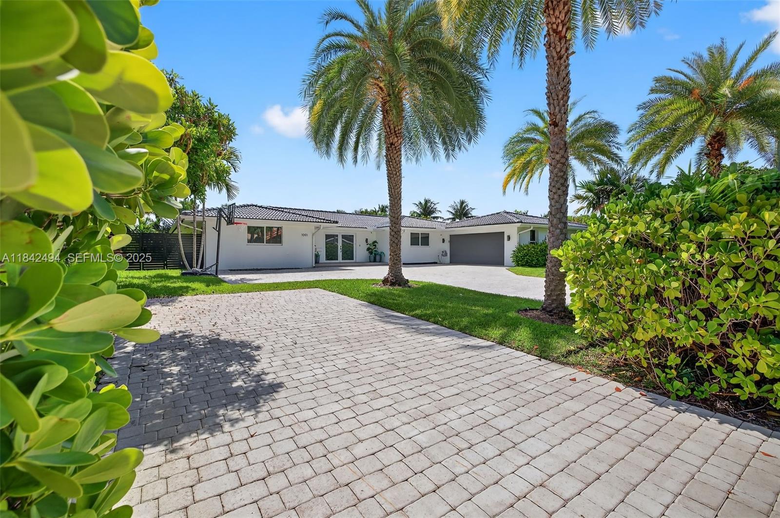 DIPLOMAT GOLF ESTATES - Residential