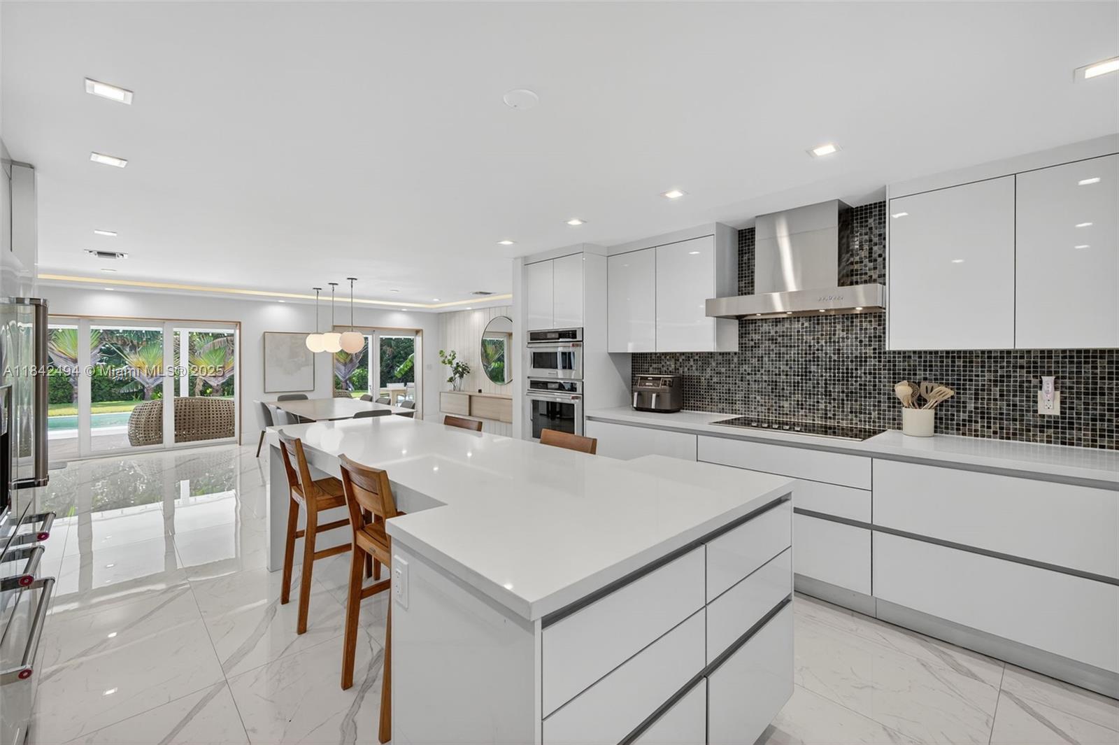 DIPLOMAT GOLF ESTATES - Residential