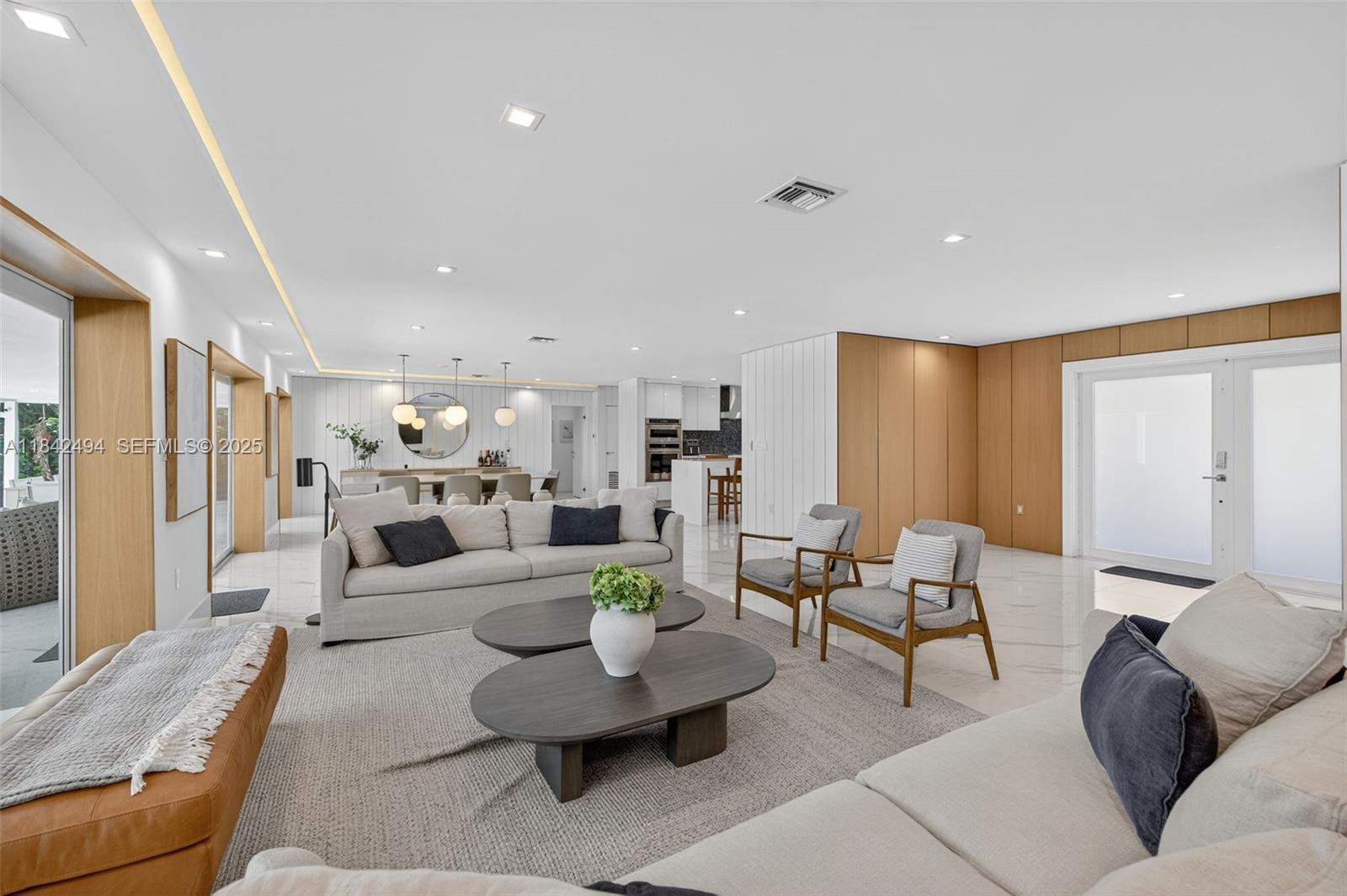 DIPLOMAT GOLF ESTATES - Residential